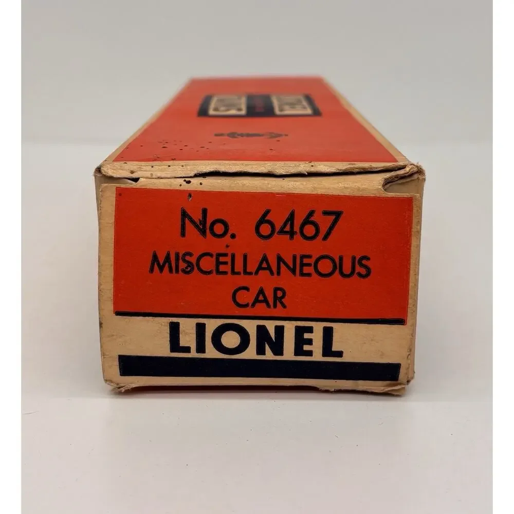 Lionel Postwar Miscellaneous Bulkhead Flat Car 6467 w/ Pipes & Original Box